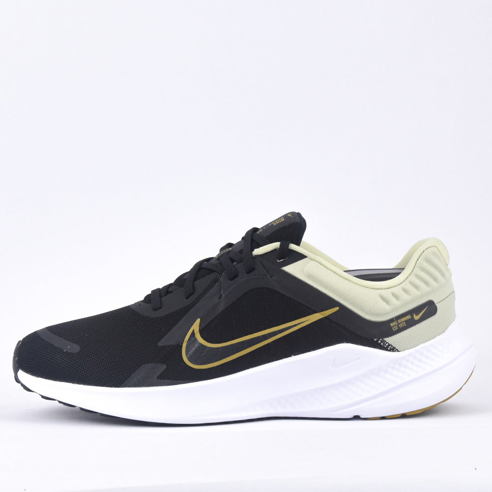 NIKE QUEST 5