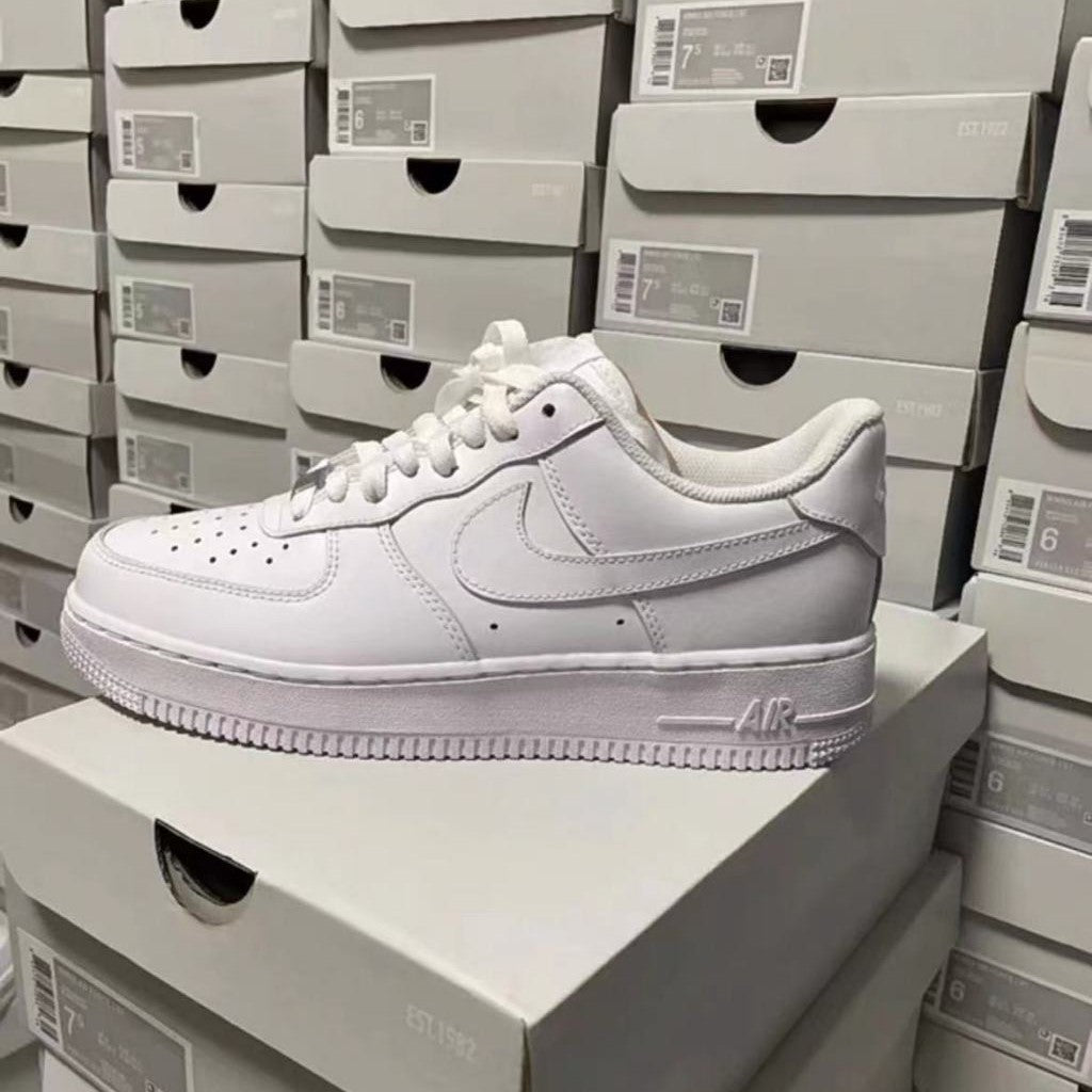 NIKE AIR FORCE 1 CW2288-111